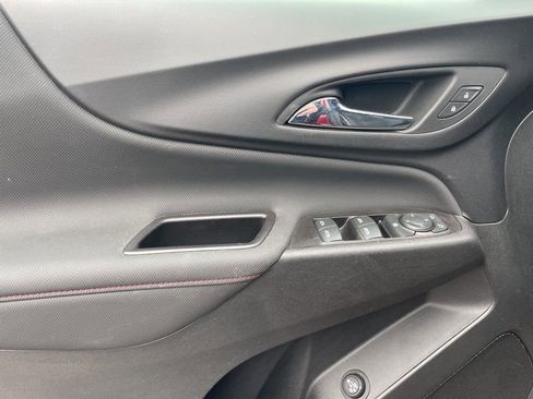 Used 2022 Chevrolet Equinox RS image 10