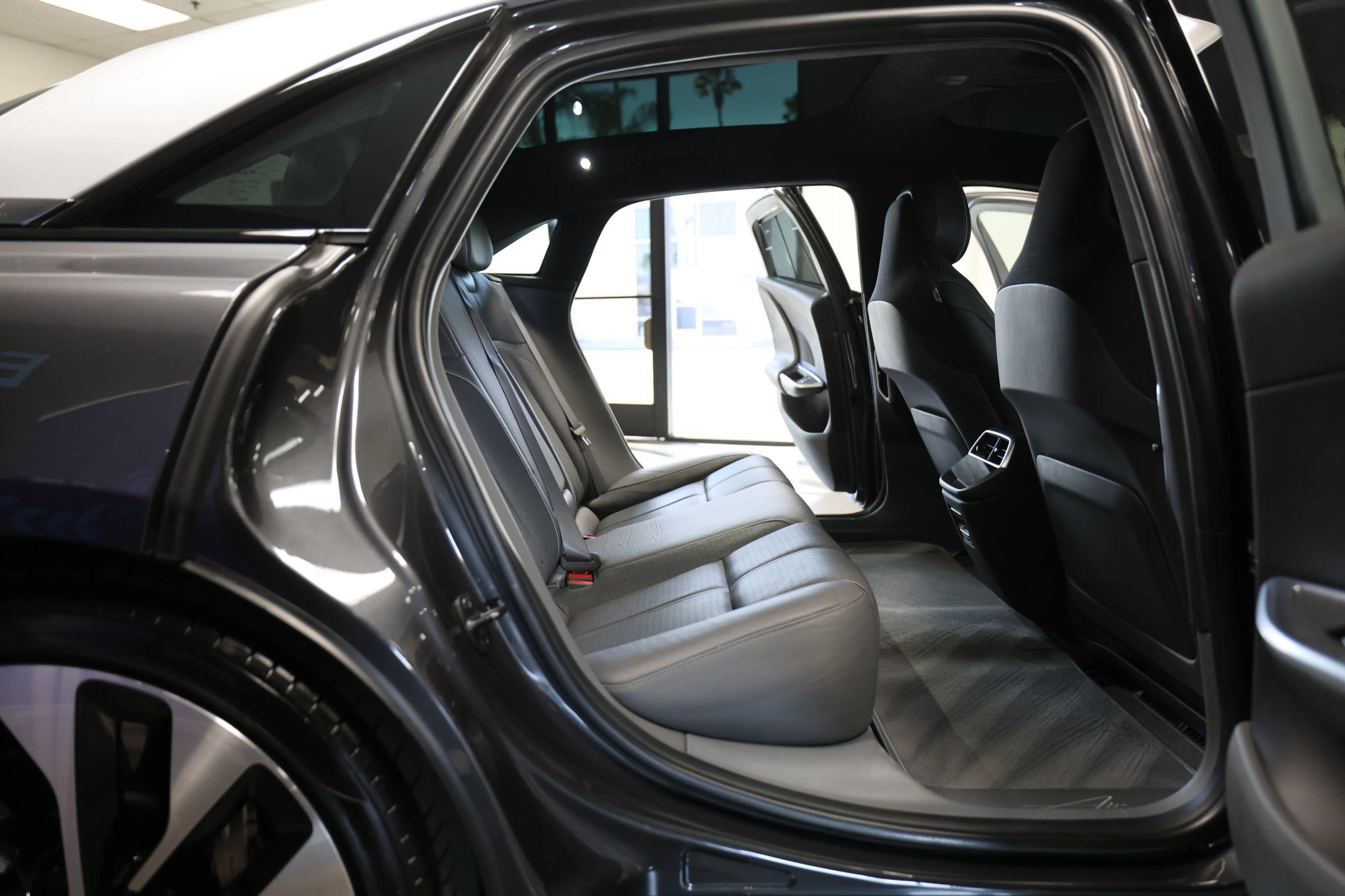 Used 2022 Lucid Air Grand Touring AWD/4WD image 43
