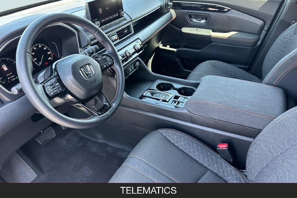 Used 2025 Honda Pilot Sport image 28
