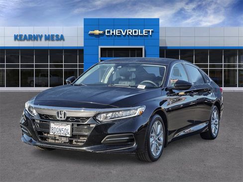 Used 2018 Honda Accord LX image 3