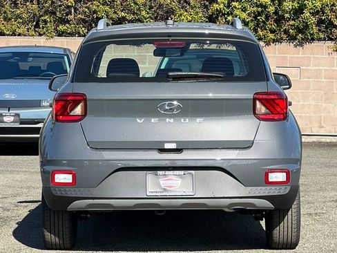 New 2026 Hyundai Venue SEL image 7