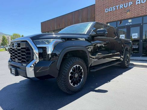 Used 2022 Toyota Tundra SR5 w/ TRD Off-Road Premium Package AWD/4WD image 11