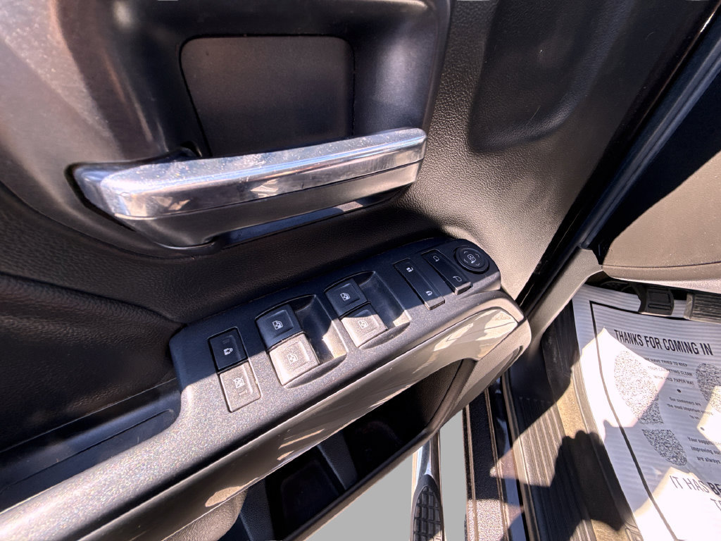 Used 2018 Chevrolet Silverado 1500 LT w/ All Star Edition AWD/4WD image 14
