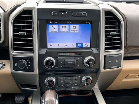 Used 2018 Ford F150 Lariat w/ Equipment Group 502A Luxury AWD/4WD image 16