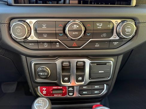 New 2026 Jeep Wrangler Rubicon image 25