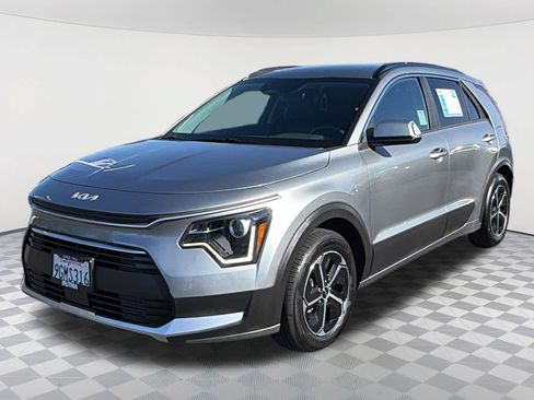 Used 2023 Kia Niro EX FWD image 1
