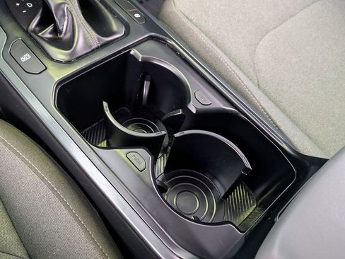 Used 2025 Kia K4 LXS image 19