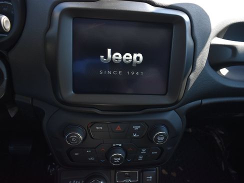 Used 2023 Jeep Renegade Trailhawk w/ Sun/Sound Group AWD/4WD image 31