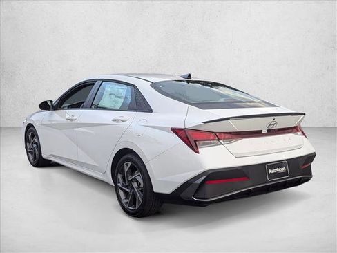 New 2025 Hyundai Elantra Sport w/ Cargo Package image 8