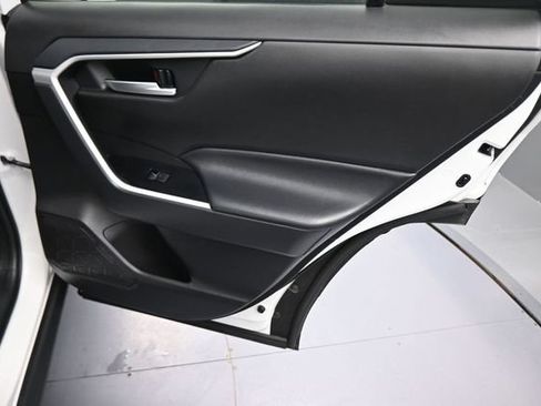 Certified 2025 Toyota RAV4 XLE FWD image 15