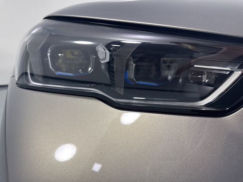 New 2026 BMW 530i xDrive AWD/4WD image 9