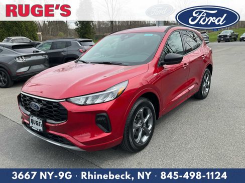 Certified 2024 Ford Escape ST-Line w/ Tech Pack #1 image 8