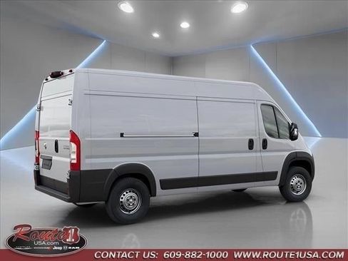 New 2026 RAM ProMaster 2500 w/ Storage Group FWD image 5
