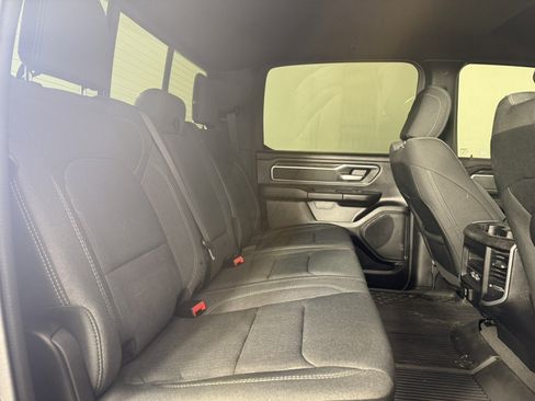Used 2022 RAM 1500 Big Horn AWD/4WD image 13