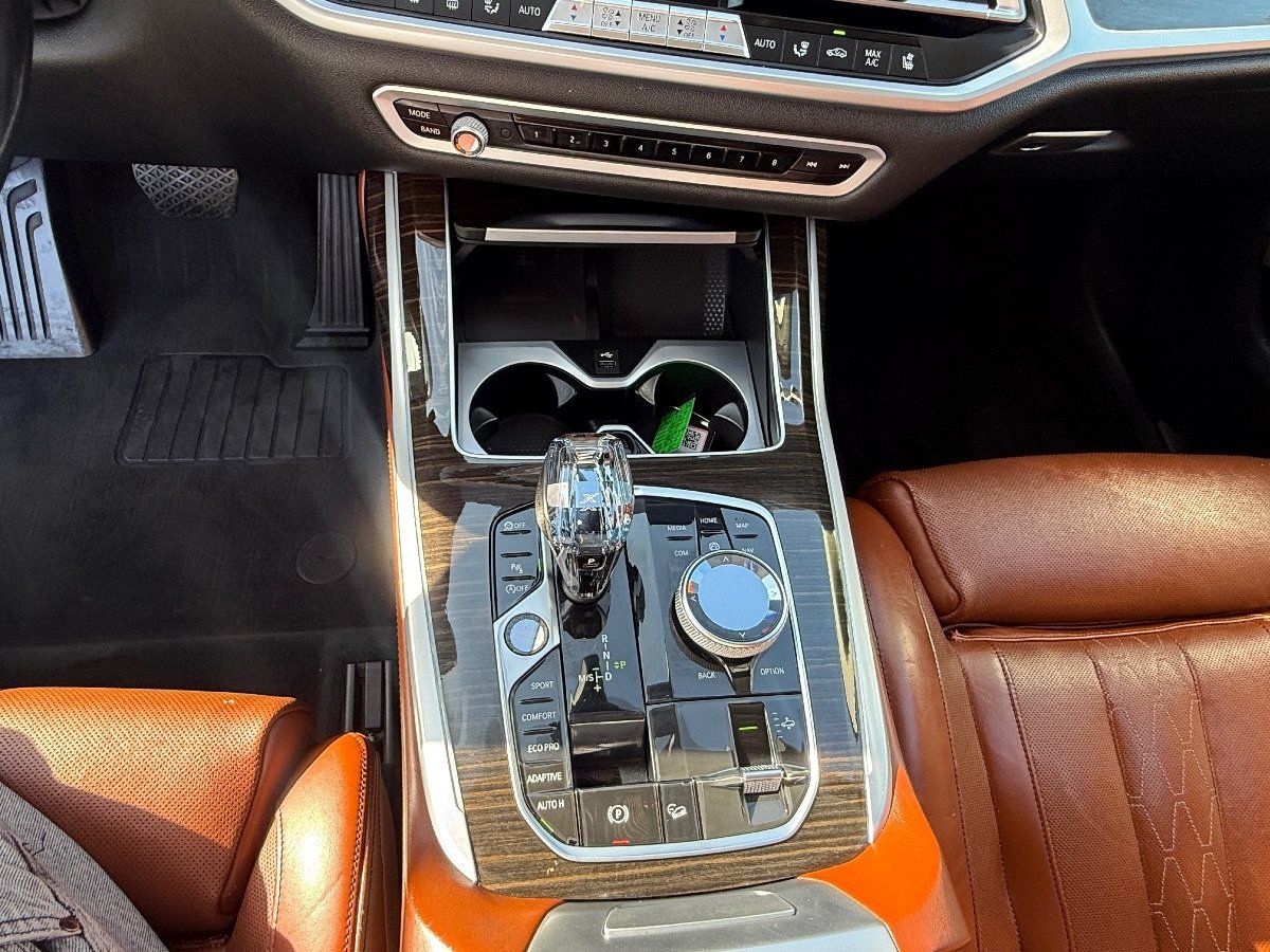 Used 2020 BMW X7 xDrive40i w/ Premium Package AWD/4WD image 29
