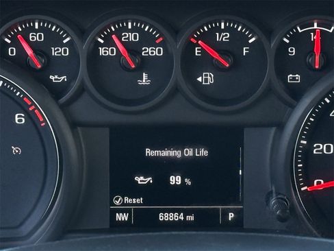 Used 2021 Chevrolet Silverado 1500 Custom image 14