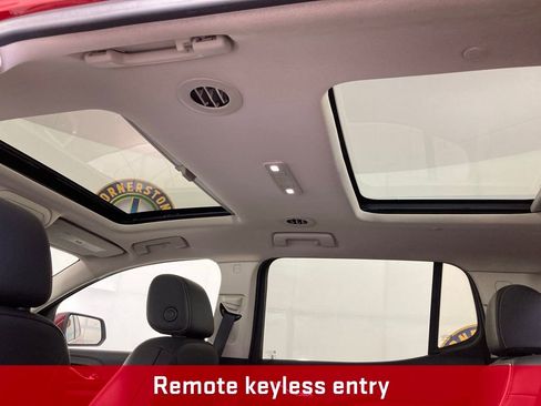 Used 2022 GMC Acadia Denali w/ Denali Technology Package image 19