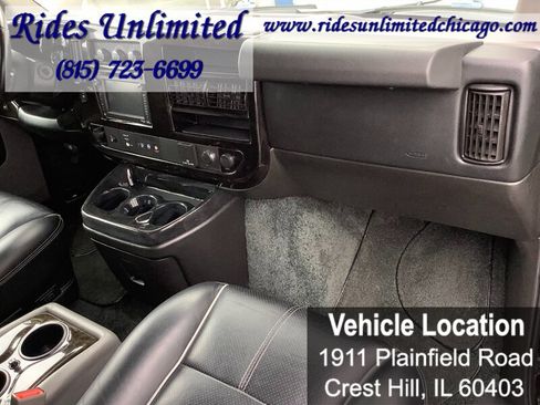 Used 2015 Chevrolet Express 2500 Extended RWD image 39