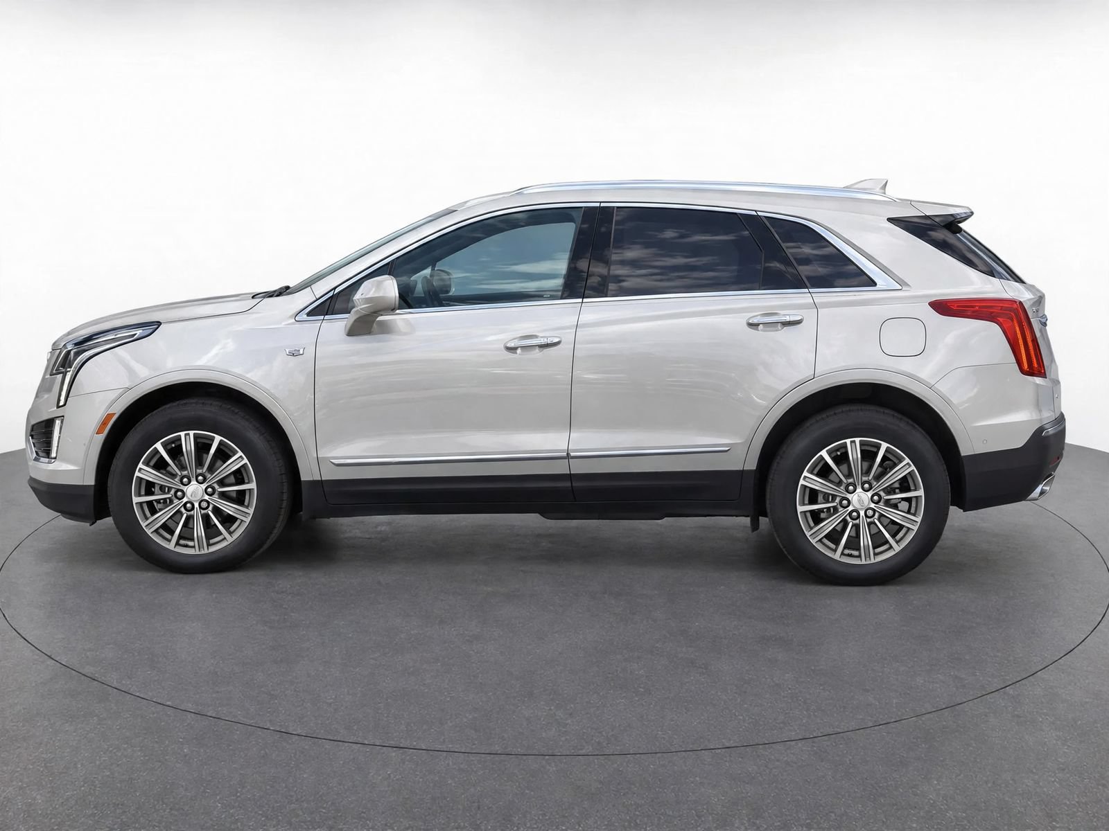 Used 2017 Cadillac XT5 Luxury AWD/4WD image 6