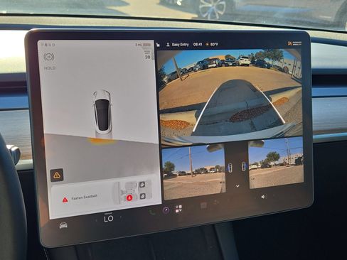 Used 2022 Tesla Model 3 Long Range AWD/4WD image 18