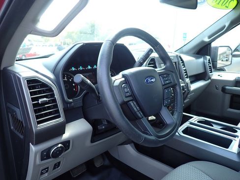 Used 2018 Ford F150 XLT w/ Equipment Group 302A Luxury AWD/4WD image 16