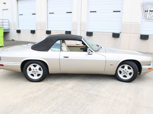 Used 1995 Jaguar XJS 4.0 Convertible image 25