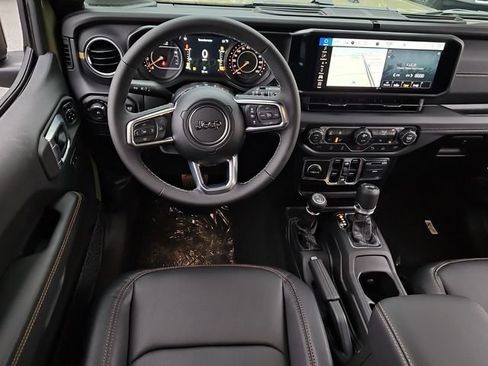 New 2026 Jeep Wrangler Unlimited Sahara AWD/4WD image 12