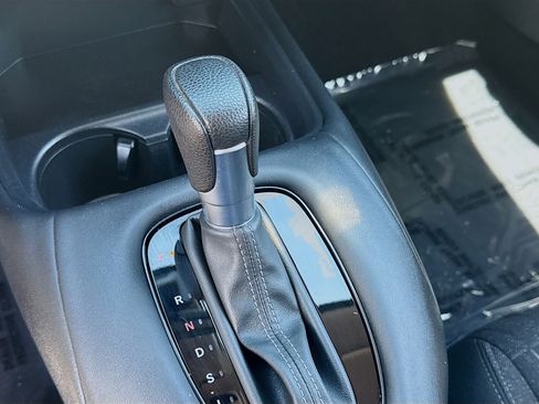 Used 2024 Honda HR-V LX image 15