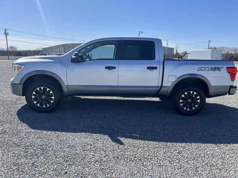 Used 2018 Nissan Titan PRO-4X image 2