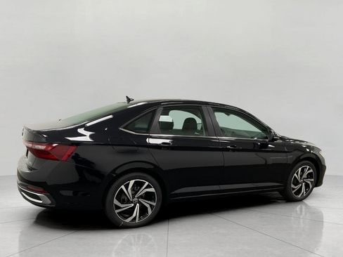 New 2026 Volkswagen Jetta SEL image 2