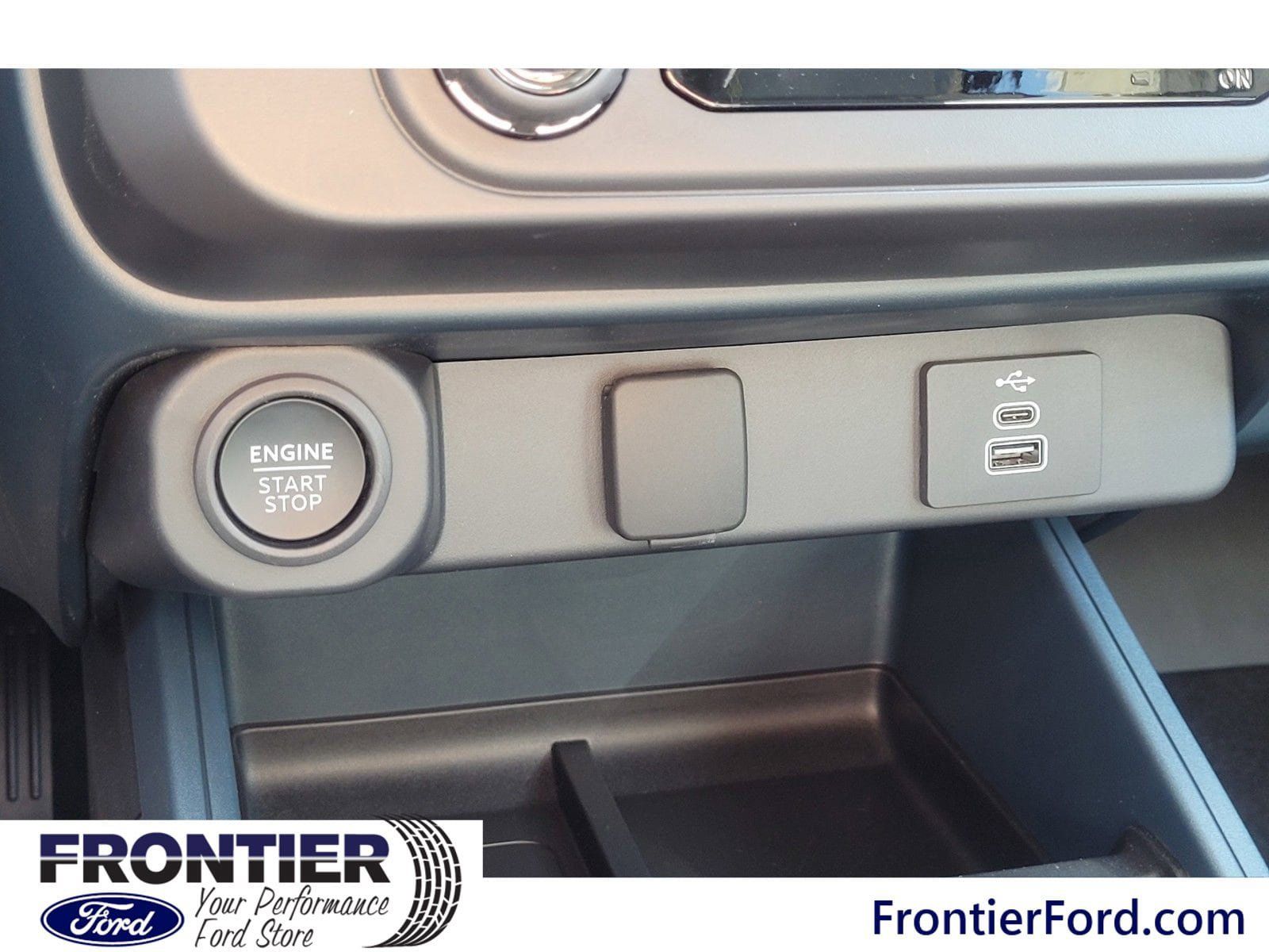 Used 2025 Ford Maverick Lobo AWD/4WD image 25