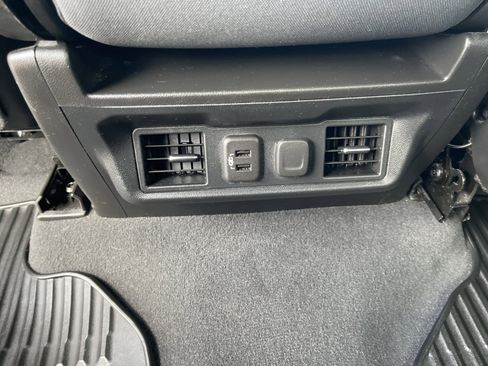 Used 2019 Chevrolet Silverado 1500 LT w/ Texas Edition image 37