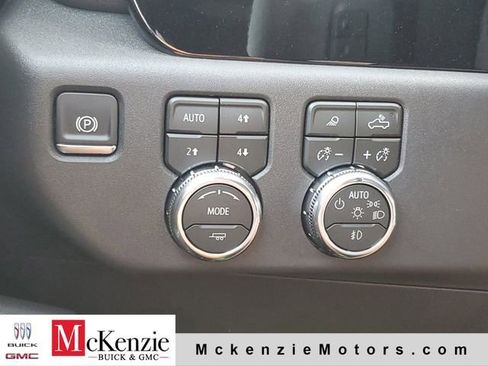 New 2026 GMC Sierra 1500 Elevation w/ Elevation Premium Package AWD/4WD image 19
