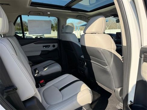 New 2026 Honda Pilot Touring image 6