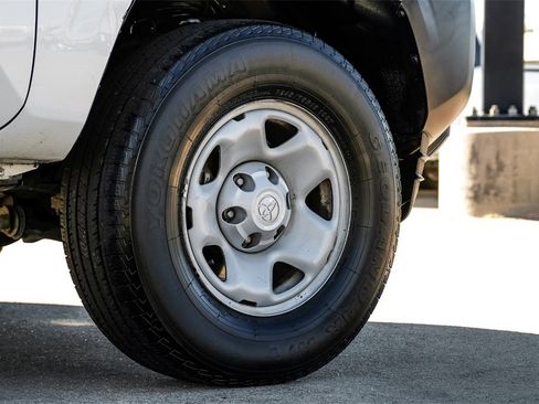 Used 2021 Toyota Tacoma SR image 52