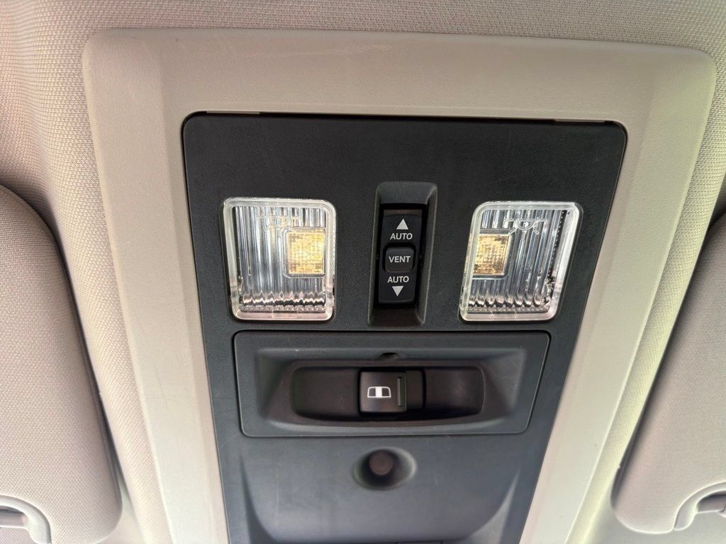 Used 2016 RAM 1500 Laramie w/ Convenience Group AWD/4WD image 29