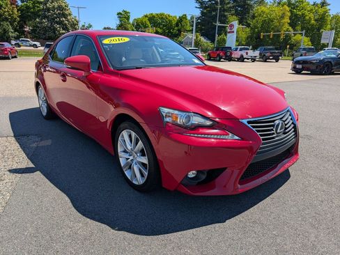 Used 2016 Lexus IS 200t RWD image 7