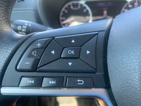 Used 2023 Nissan Sentra SV FWD image 15