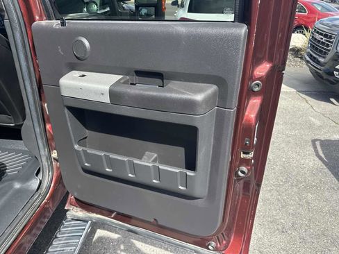 Used 2016 Ford F250 Lariat w/ Chrome Package image 19