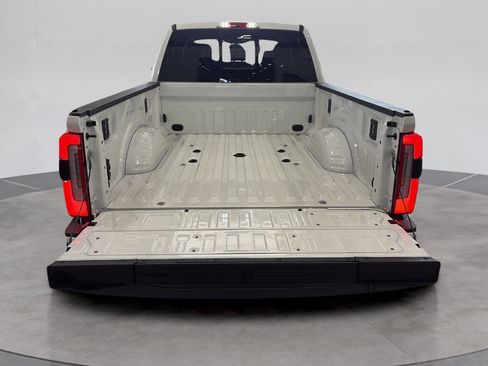 Used 2026 Ford F250 Platinum AWD/4WD image 14