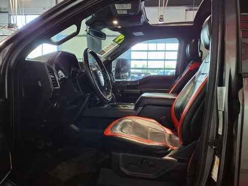 Used 2019 Ford F150 Lariat w/ Equipment Group 502A Luxury AWD/4WD image 18