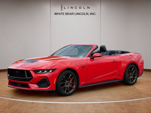 Used 2025 Ford Mustang GT Premium RWD image 28