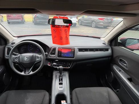 Used 2018 Honda HR-V EX image 20