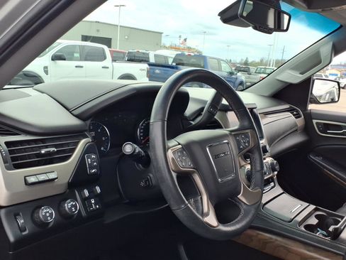 Used 2018 GMC Yukon Denali w/ Open Road Package image 17