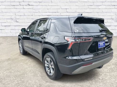 Certified 2025 Chevrolet Equinox LT w/ Safety and Technology Package FWD image 2