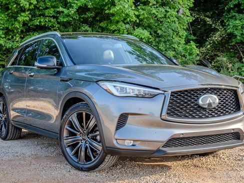 Used 2020 INFINITI QX50 Essential w/ Edition 30 Package FWD image 7
