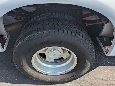 Used 2000 Ford F350 XL image 31