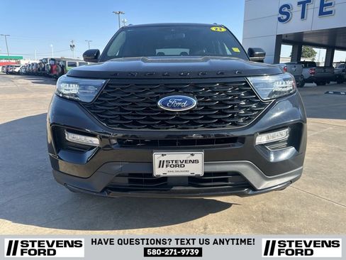 Used 2023 Ford Explorer ST-Line w/ Class IV Trailer Tow Package image 8