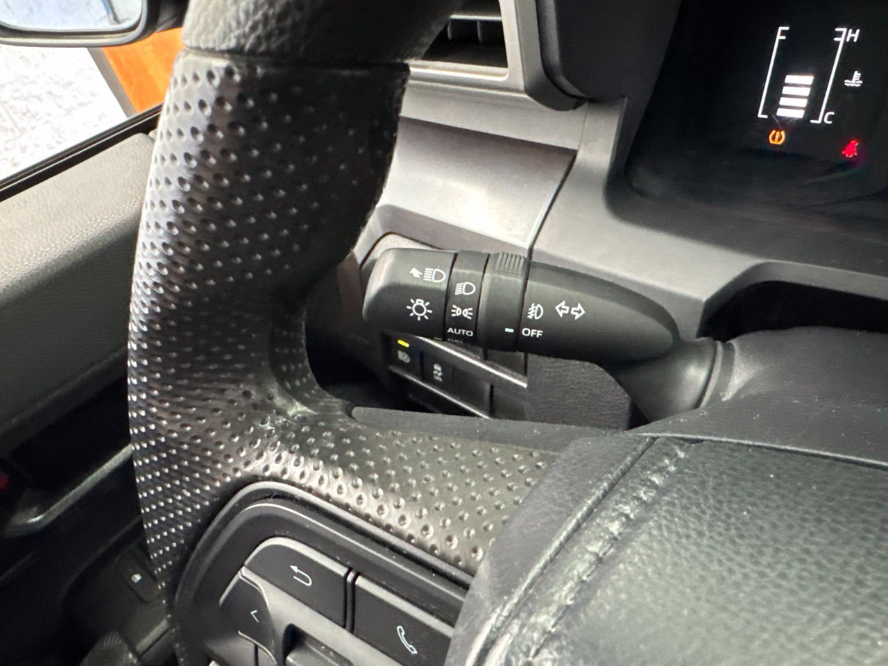 Used 2024 Toyota Tacoma SR5 AWD/4WD image 20