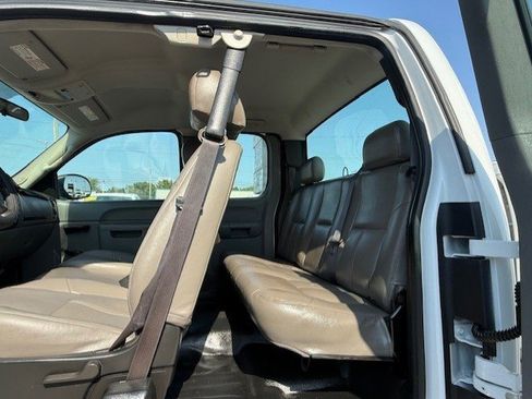 Used 2010 GMC Sierra 2500 W/T image 13